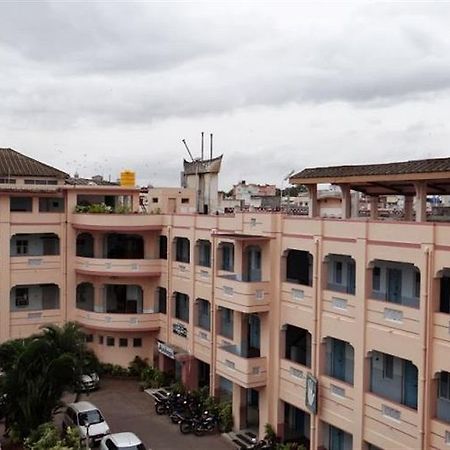 Hotel Mysore Dasaprakash Екстериор снимка