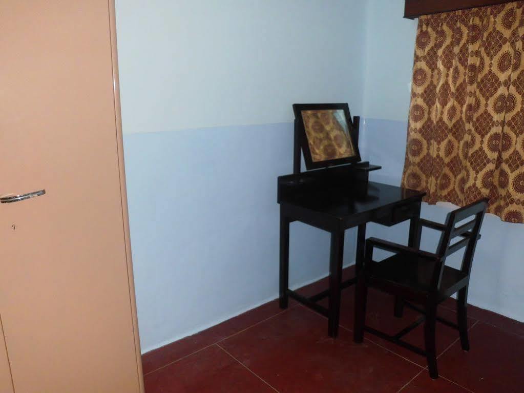 Hotel Mysore Dasaprakash Екстериор снимка